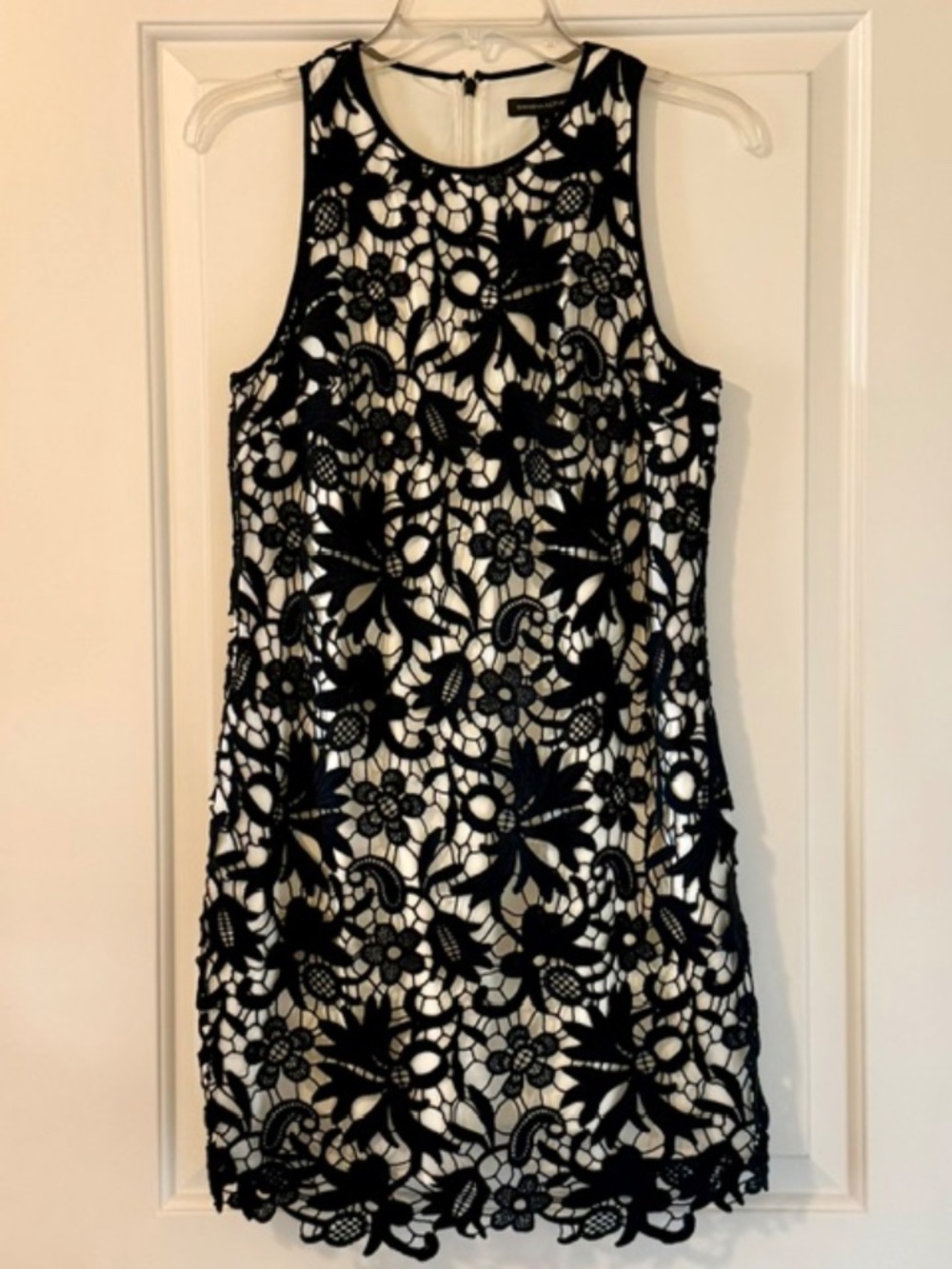 NWT Banana Republic Sheath Dress Lace Overlay Size 4